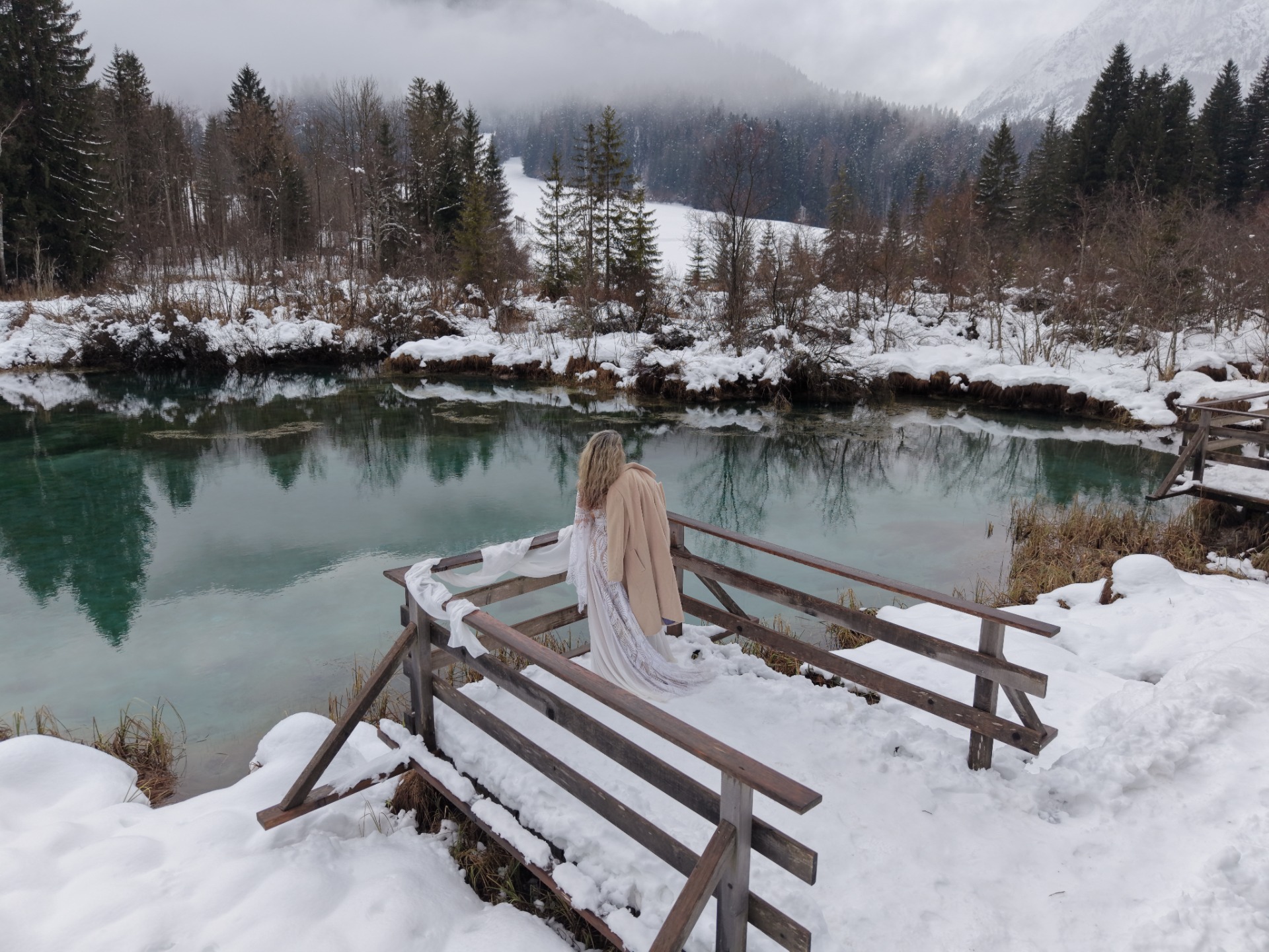 symbolický obřad v zimních horách